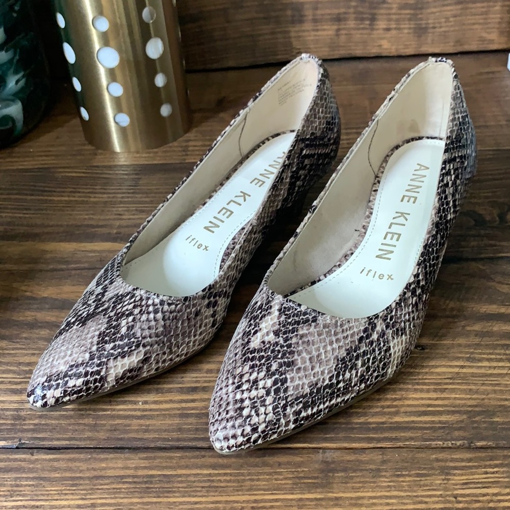 Anne Klein Snake skin Kitten Heels